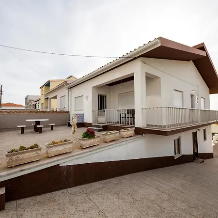 Moradia Vigia Apartman *